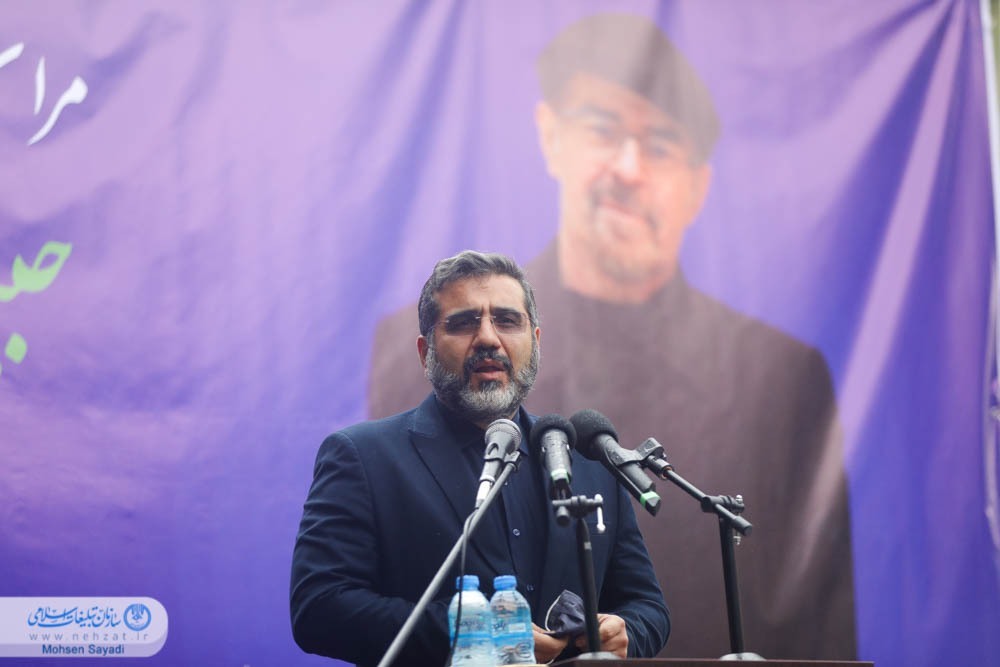 مراسم تشییع هنرمند شهیر «حبیب الله صادقی» برگزار شد مراسم تشییع هنرمند شهیر «حبیب الله صادقی» برگزار شد