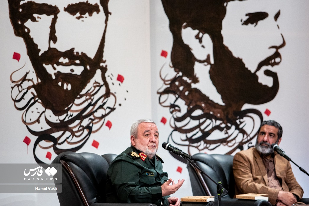 رونمایی از کتاب خاطرات مهدی سلحشور در دفاع مقدس/ از ۸۰ شهید در «باغ حاج علی» یاد کردم