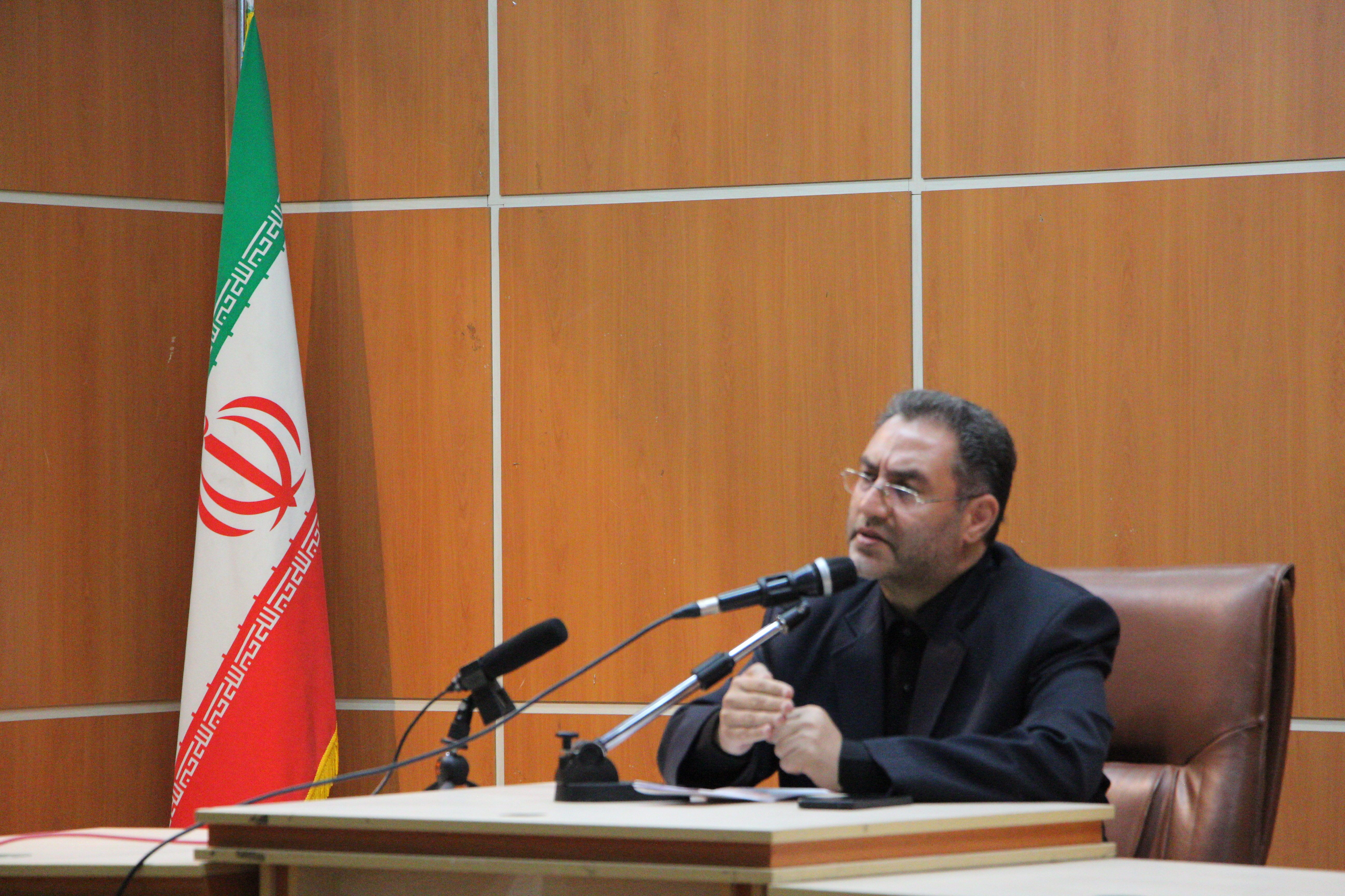 خوشحالم که دو سازمان برای یک هدف همکاری میکنند/بسیار زیباست که سازمان تبلیغات به دنبال مطرح کردن نام خود نیست خوشحالم که دو سازمان برای یک هدف همکاری میکنند/بسیار زیباست که سازمان تبلیغات به دنبال مطرح کردن نام خود نیست