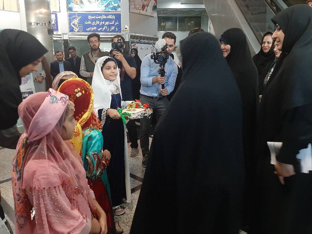 تدارک برنامه در زمینه خانواده، نشاط و ارتقای فرهنگ برای یک سال آینده تدارک برنامه در زمینه خانواده، نشاط و ارتقای فرهنگ برای یک سال آینده