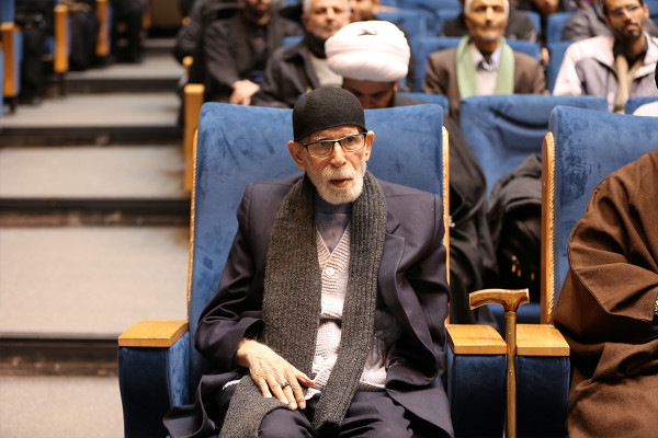 کنگره «شعر فاطمی؛ هجده سال نوری»