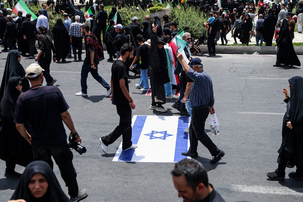 تشییع پیکر ۶۰ شهید اقتدار در تهران