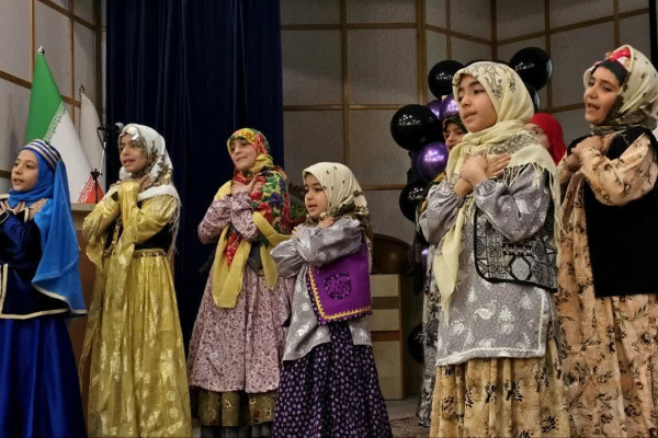 جشنواره «وقارلی قیزلار» (دختران باوقار) در دارالارشاد اردبیل