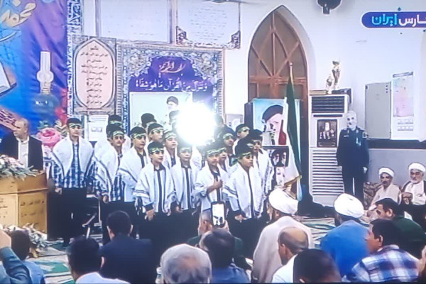 محفل انس با قرآن کریم روستای گورک کله‌بندی تنگستان برگزار شد