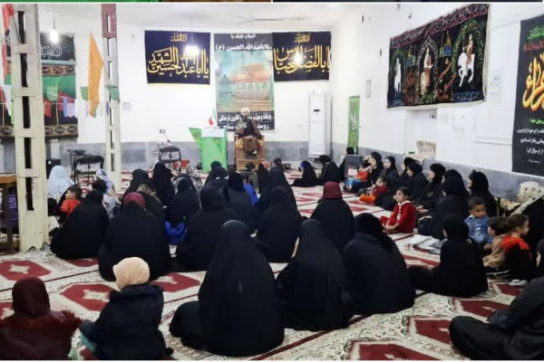 نشست روایت شکوه و تبیین هویت اسلامی زن مسلمان در دهلران