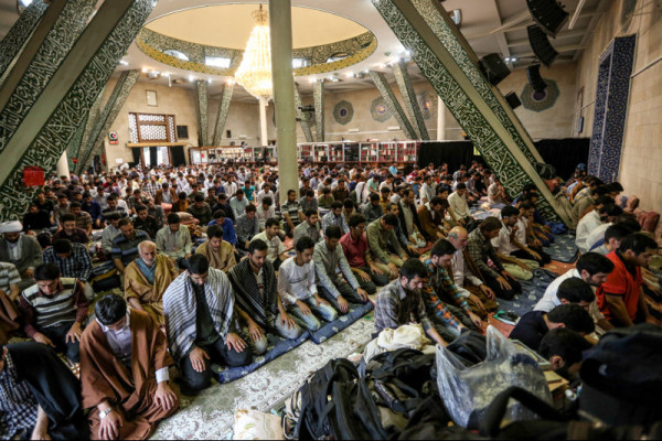 تو را می‌طلبم خانه به خانه