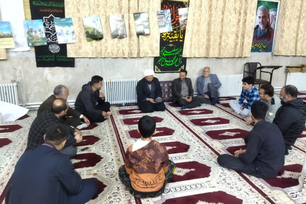 کلاس آموزش مداحی در بدره آغاز شد