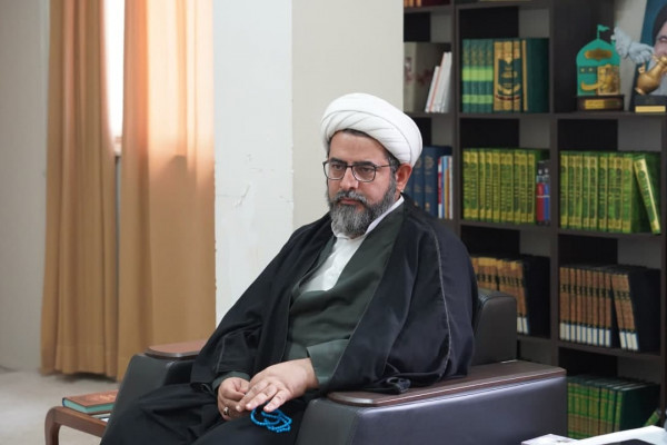 مقاومت ایران در برابر مستکبران ادامه‌ی راه عاشوراست