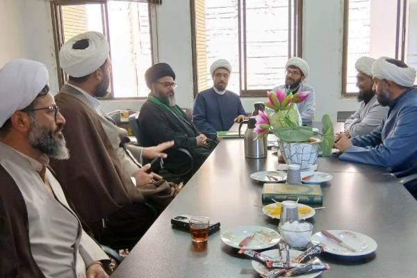 نشست هم‌افزایی منطقه‌ای برای ساماندهی کاروان‌های پیاده رضوی در تربت‌جام برگزار شد.