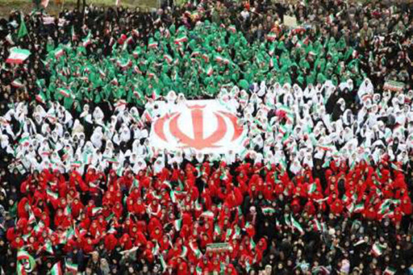 حضور در تشییع رهبر شهید، پاسخ تاریخی ملت ایران به ندای خون‌خواهی