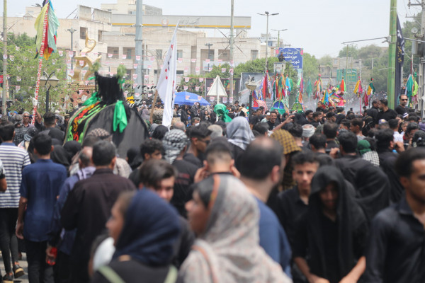 «شیر و کُتل» رسم ۴۰۰ ساله مینابی‌ها در روز عاشورا