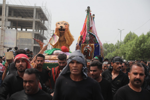 «شیر و کُتل» رسم ۴۰۰ ساله مینابی‌ها در روز عاشورا