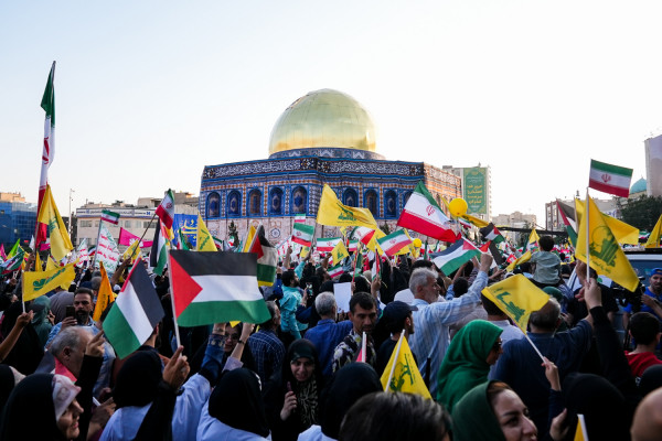 Kilometer-long Ghadir March