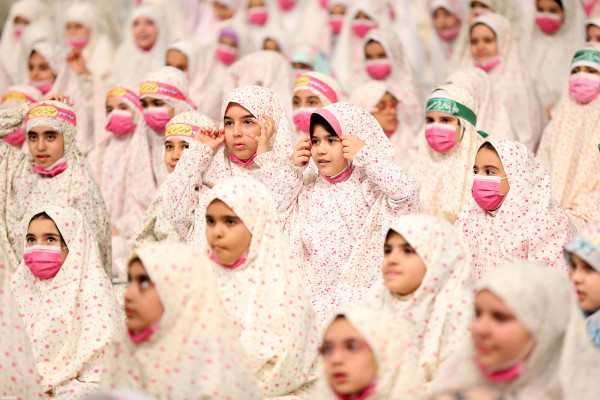 “天使庆典”，最高领袖出席