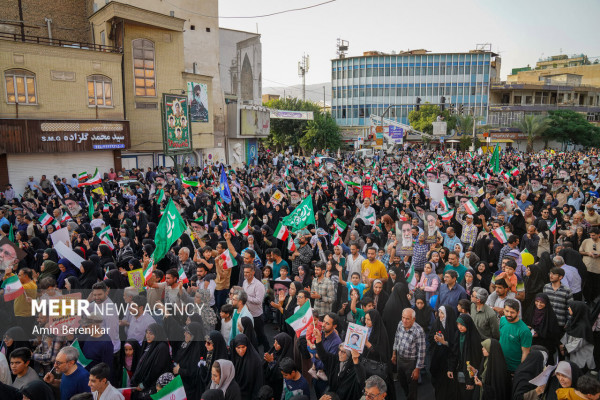 Километровый марш Гадира в провинциях