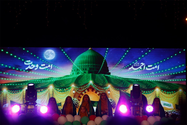 جشن بزرگ «مهمانی امت احمد» (۱)