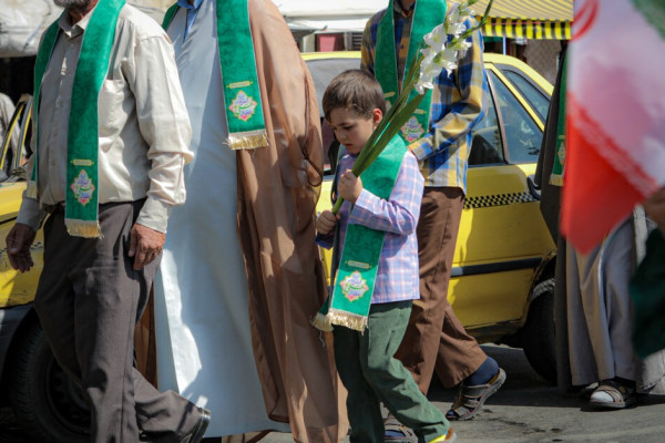شادپیمایی بزرگ خانوادگی امت احمد(ص) در دیار الوند
