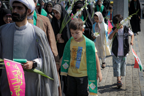 شادپیمایی بزرگ خانوادگی امت احمد(ص) در دیار الوند