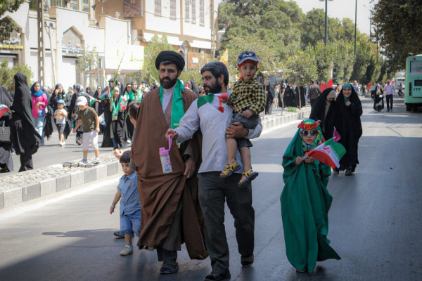 شادپیمایی بزرگ خانوادگی امت احمد(ص) در دیار الوند
