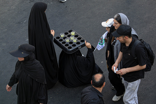 Церемония «Оставшиеся на Арбаин» в Иране