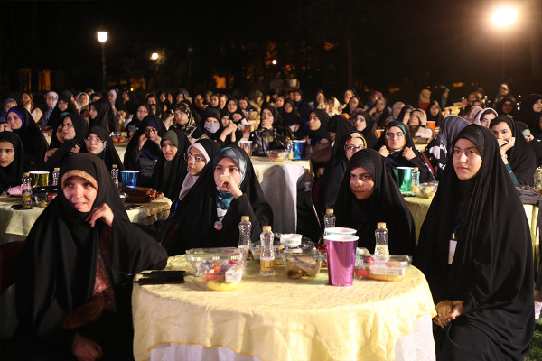 «Истори»: Кампания по чтению для подростков