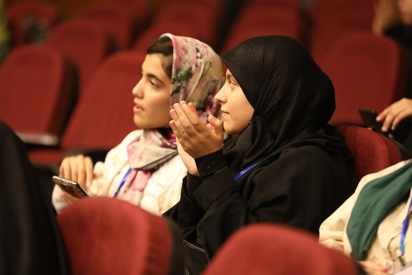 «Истори»: Кампания по чтению для подростков