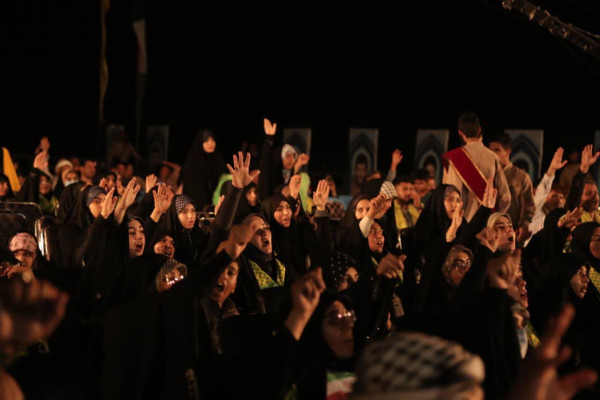 اجتماع نصر با حضور یاران صمود و خانواده شهدای لبنانی در ناو شهید رودکی