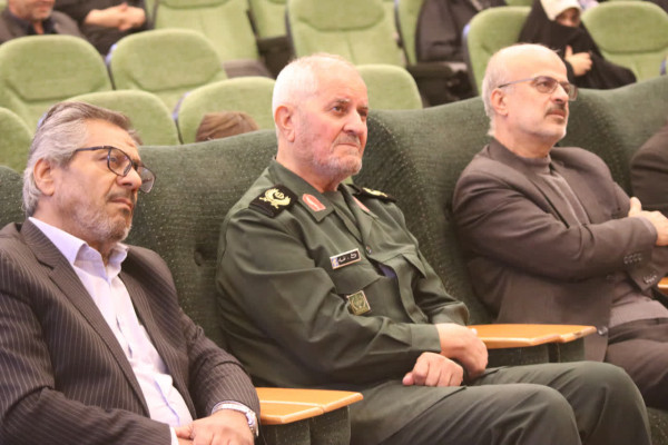 آیین قرعه‌کشی شرکت‌کنندگان پویش ملی «زندگی با آیه‌ها»