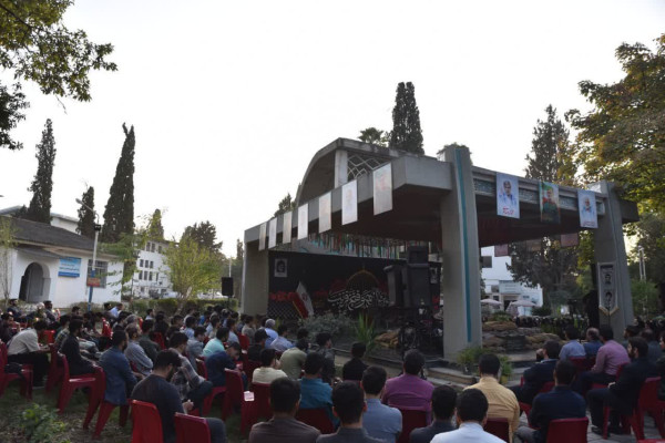 اجتماع بزرگ جوانان انقلابی در دانشگاه گلستان