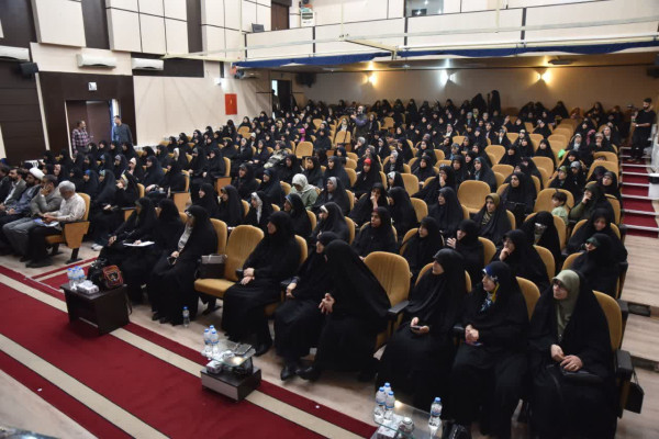 مدیریت جنگ امروز به دست زنان انجام می‌شود