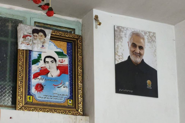 تکریم خانواده شهید محمدحسن نوفرستی؛ شهیدی که از تیزهوشان راهی حوزه شد