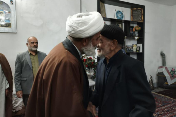 تکریم خانواده شهید محمدحسن نوفرستی؛ شهیدی که از تیزهوشان راهی حوزه شد