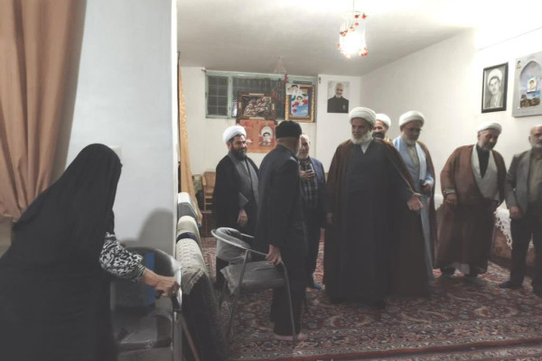 تکریم خانواده شهید محمدحسن نوفرستی؛ شهیدی که از تیزهوشان راهی حوزه شد