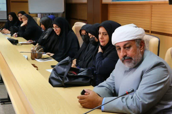 هم‌اندیشی فعالان قرآنی کردستان با رئیس دبیرخانه حفظ قرآن کشور