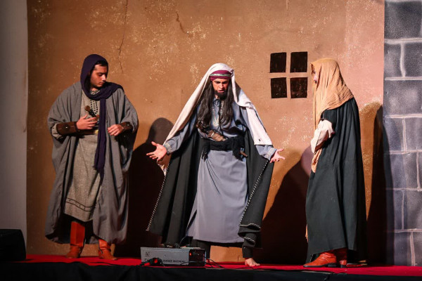 اجرای تئاتر آئینی «ماه مه گرفته» توسط هـیـئـت‌ ریـحـانـة الـنـبي سلام‌الله‌علیها با همکاری اداره کل تبلیغات اسلامی استان زنجان