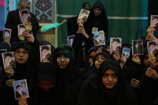 تجمع هزاران نفری دختران فاطمی