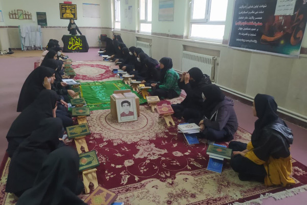 برگزاری محافل انس باقرآن کریم بمناسبت ایام فاطمیه در شهرستان بدره