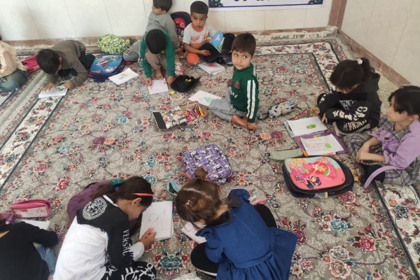 برپایی ایستگاه نقاشی کودکان بدره ای در ایام فاطمیه