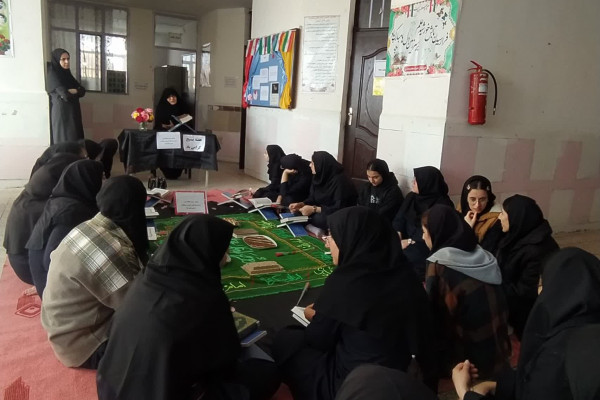 برگزاری نشست های تبیینی با محوریت گفتمان مقاومت در شهرستان بدره