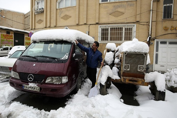 بارش برف در دیار الوند استوار
