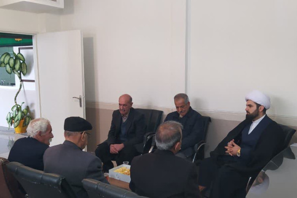 دیدار جمعی ازبزرگان و سادات شهر گهواره با سرپرست اداره تبلیغات اسلامی شهرستان دالاهو