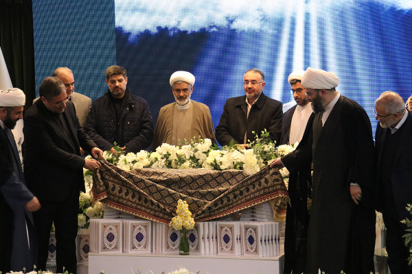 از دیدار با شعرا تا رونمایی قرآنی