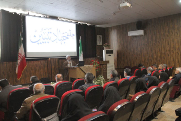 نشست تخصصی «جهاد تبیین راهبری مدارس» در شیراز؛ هم‌افزایی نهادهای فرهنگی برای تقویت گفتمان تربیتی نسل جوان