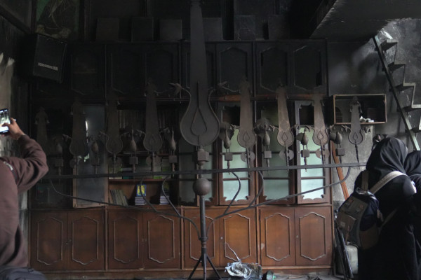 بازدید اصحاب رسانه خوزستان از اماکن آسیب دیده ناشی از اغتشاشات