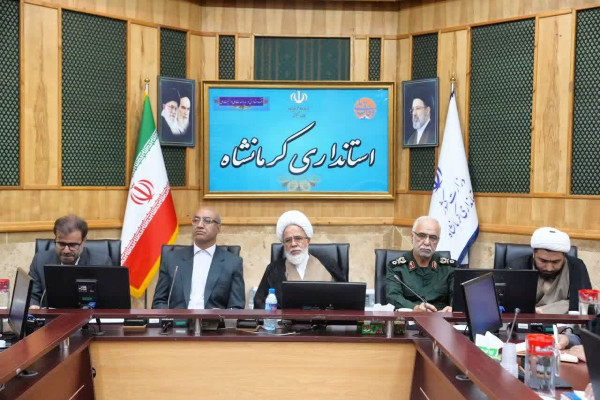 نشست ساماندهی جهاد تبیین و تبلیغ اصیل در شهرها و روستاهای استان کرمانشاه