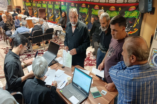 توزیع ارزاق تنظیم بازار ماه محرم بین هیئت های مذهبی اصفهان
