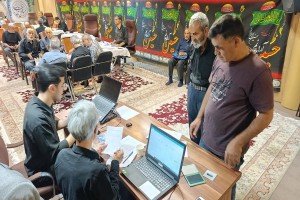 توزیع ارزاق تنظیم بازار ماه محرم بین هیئت های مذهبی اصفهان