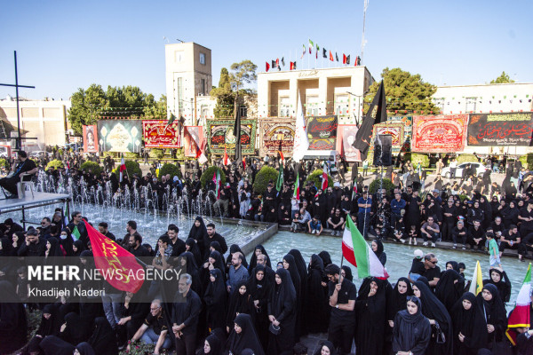 اجتماع بزرگ عاشورایی «یوم الحسین (ع)» در نصف جهان