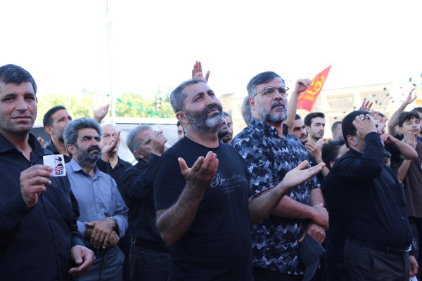 اجتماع عظیم عزاداران حسینی در عصر عاشورا « یوم الحسین ع »