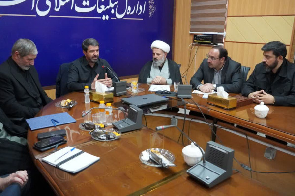 استاندار در جمع کارکنان خدوم نهضت اسلامی همدان